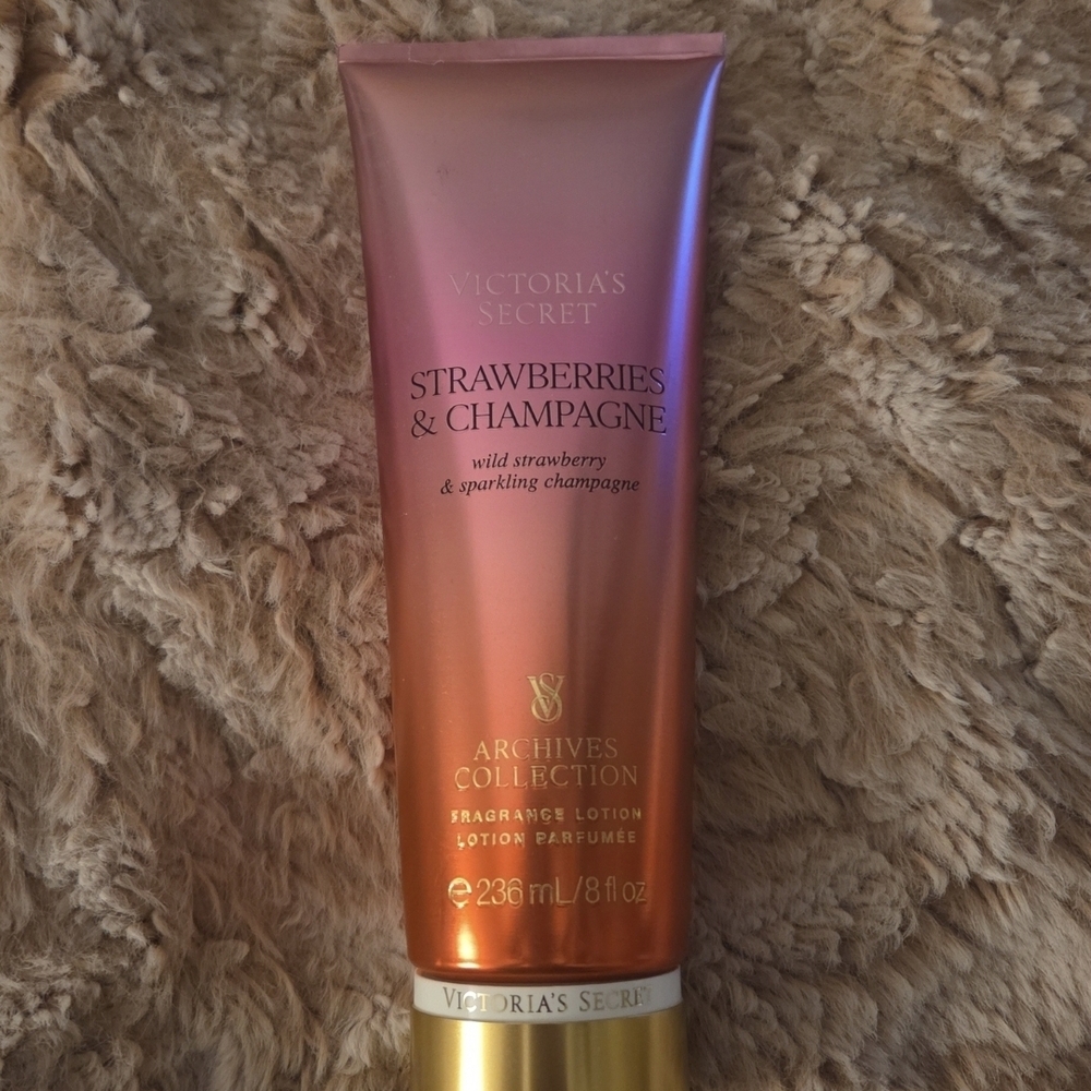 Victoria's Secret Strawberries & Champagne Lotion - Pink & Orange Gradient